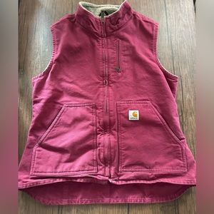 Women’s lined Carhartt vest in pink